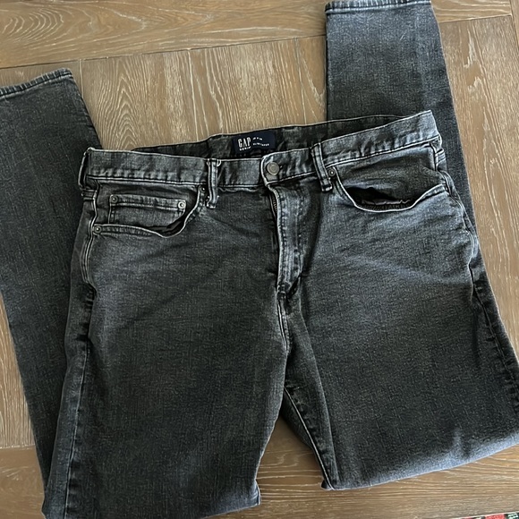 Men’s GAP Jeans - Picture 2 of 5